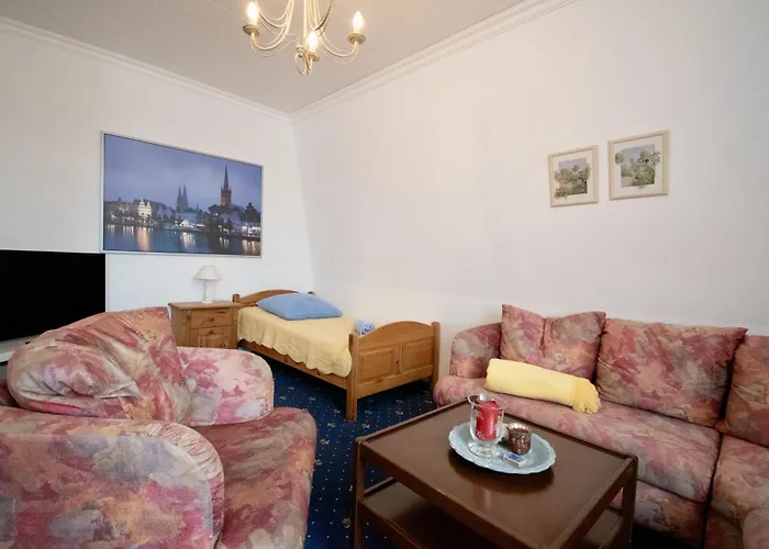 Wilhelma Strandallee 146 Wilhelma 21 *